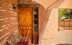 Hostal y Cabañas Renta House San Pedro